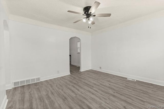 4721 Jackson Street, Dearborn Heights, MI 48125