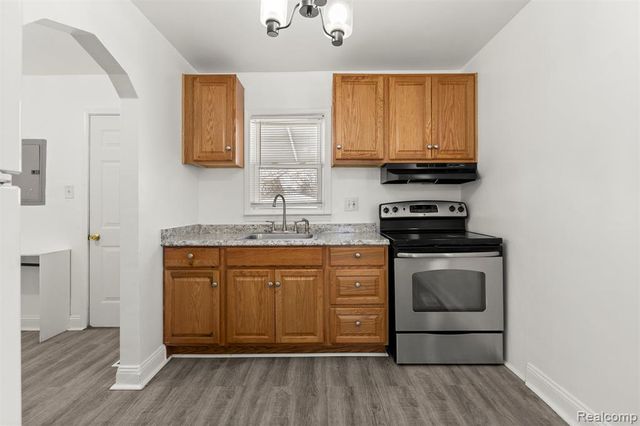 4721 Jackson Street, Dearborn Heights, MI 48125