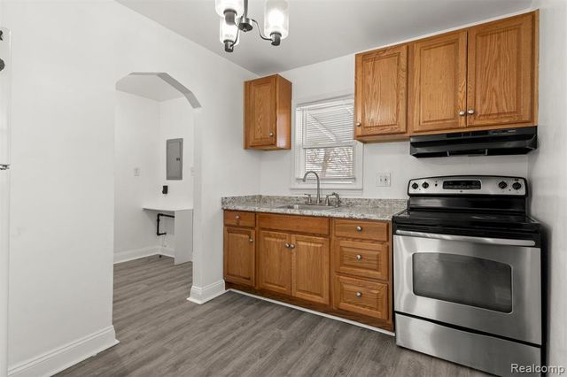 4721 Jackson Street, Dearborn Heights, MI 48125