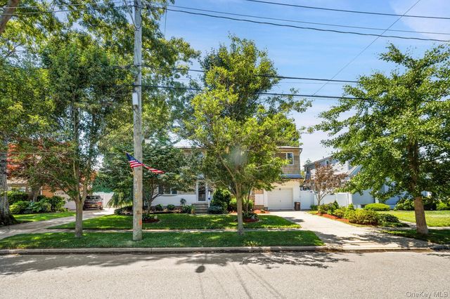 244 Grand Boulevard, Massapequa Park, NY 11762