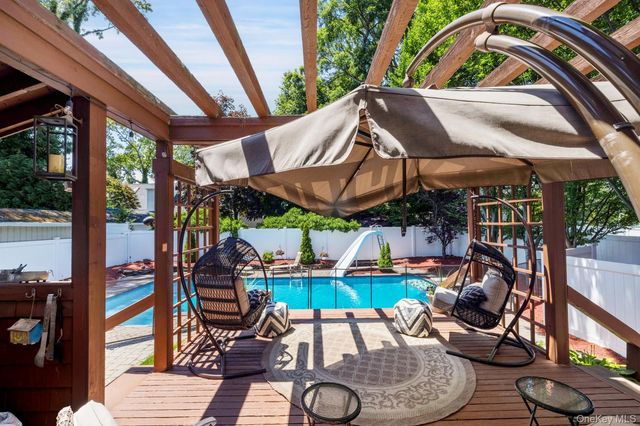 244 Grand Boulevard, Massapequa Park, NY 11762