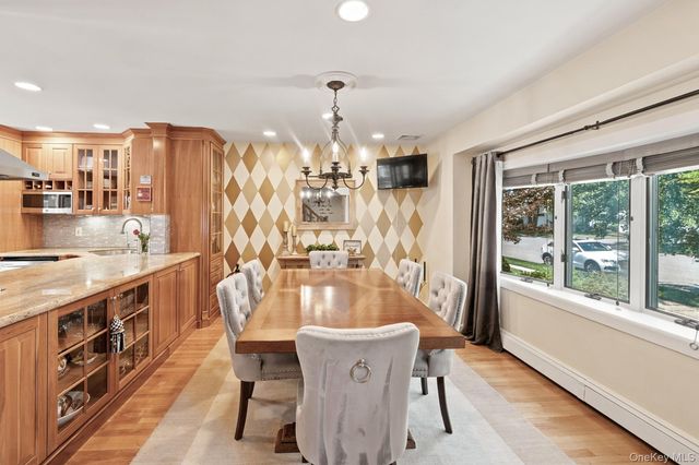 244 Grand Boulevard, Massapequa Park, NY 11762