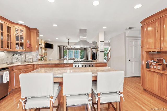 244 Grand Boulevard, Massapequa Park, NY 11762