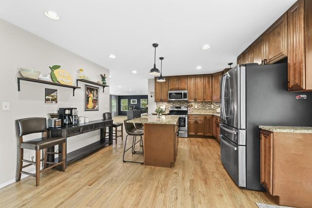 W220N9740 Amy Belle ROAD, Colgate, WI 53017