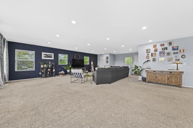 W220N9740 Amy Belle ROAD, Colgate, WI 53017