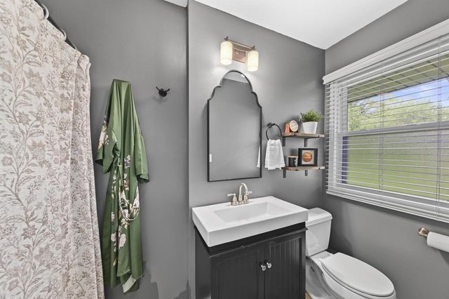 W220N9740 Amy Belle ROAD, Colgate, WI 53017