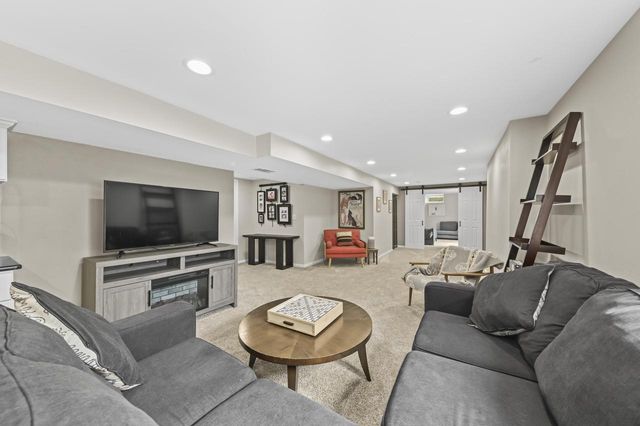 W220N9740 Amy Belle ROAD, Colgate, WI 53017