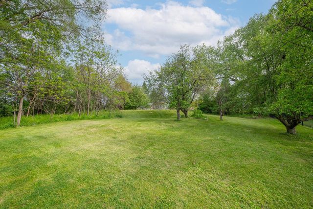 W220N9740 Amy Belle ROAD, Colgate, WI 53017