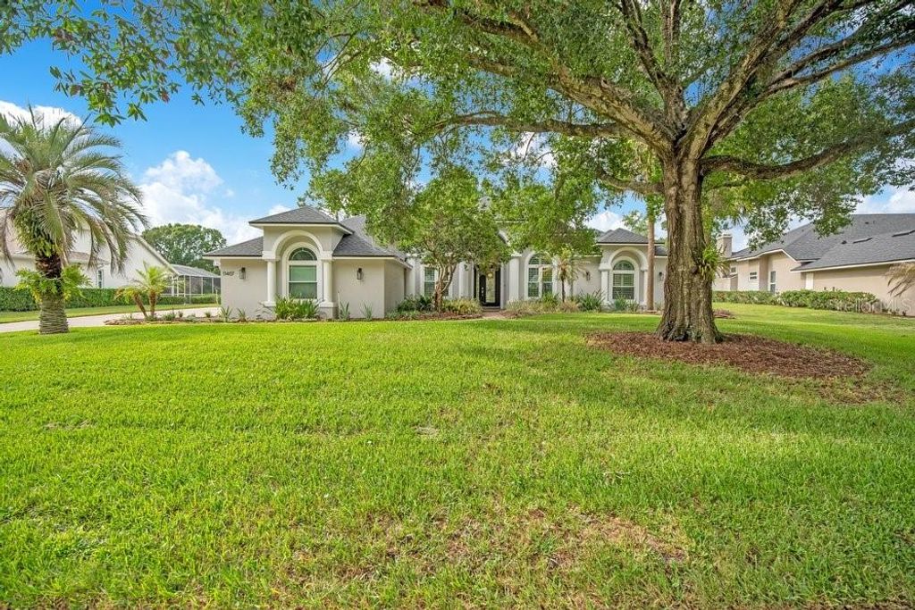 Image 1 of property listing at 11407 WILLOW GARDENS DRIVE, Windermere, FL 34786