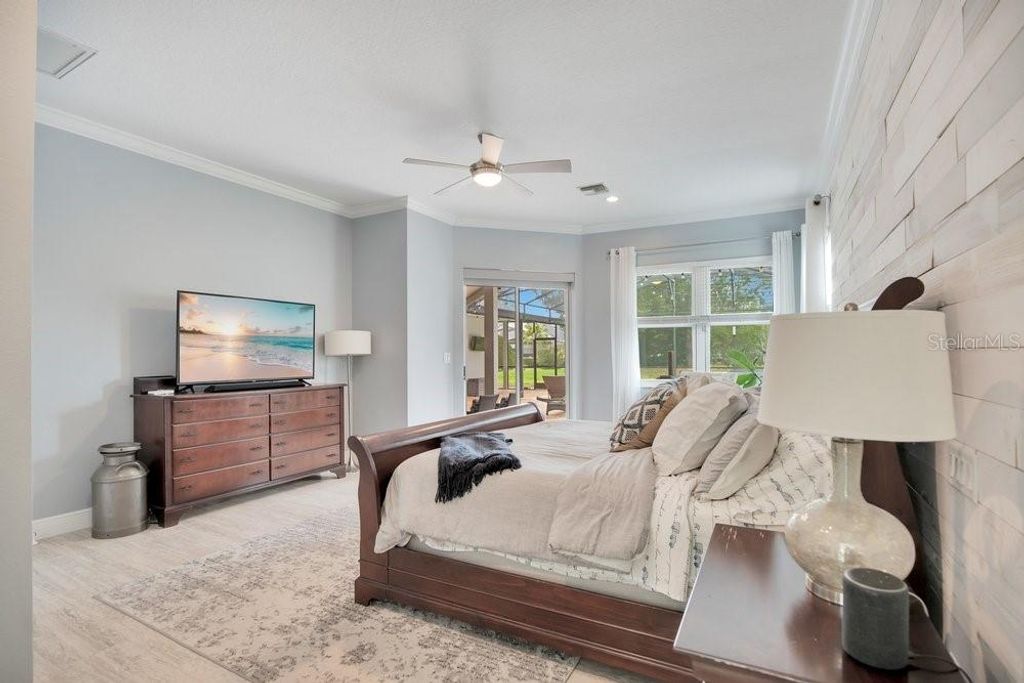 Image 18 of property listing at 11407 WILLOW GARDENS DRIVE, Windermere, FL 34786