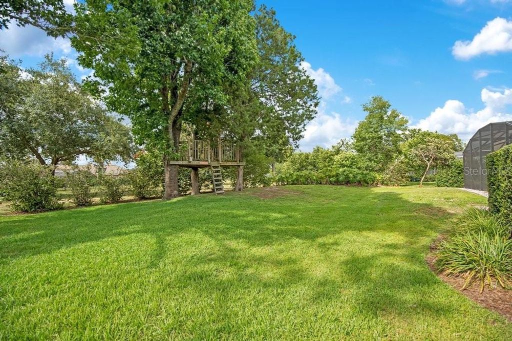 Image 37 of property listing at 11407 WILLOW GARDENS DRIVE, Windermere, FL 34786