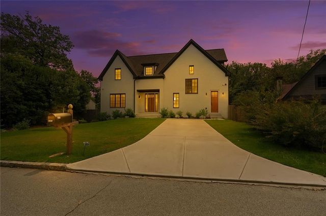 2071 Fairhaven NE Circle, Atlanta, GA 30305