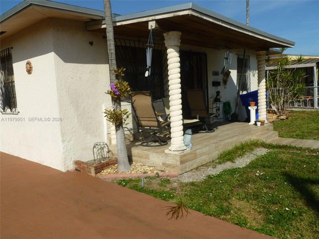 3261 NW 14th St, Miami, FL 33125