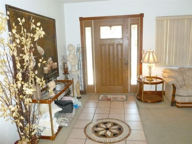 3261 NW 14th St, Miami, FL 33125