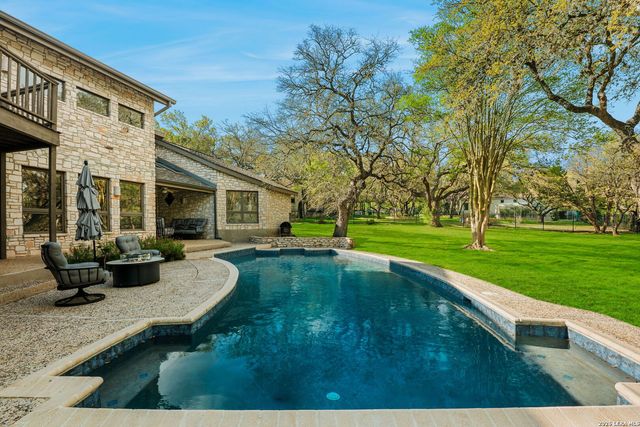 8258 Pimlico Ln, Boerne, TX 78015