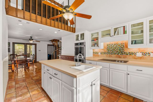 8258 Pimlico Ln, Boerne, TX 78015