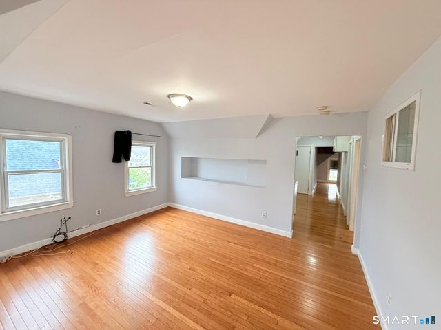73 Vine Street 3, Bridgeport, CT 06604