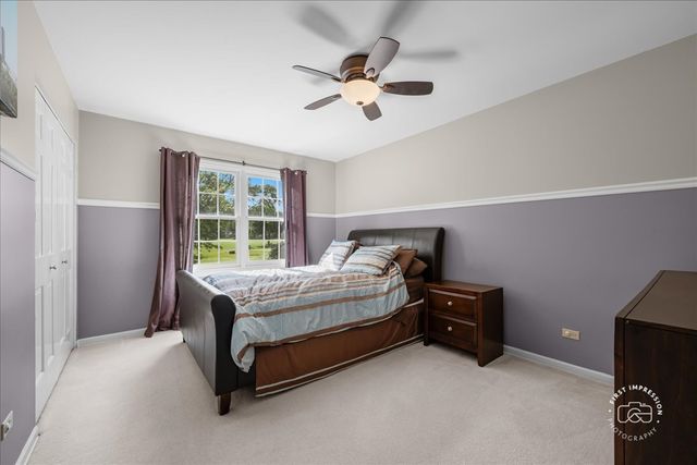 1220 Heatherton Drive, Naperville, IL 60563