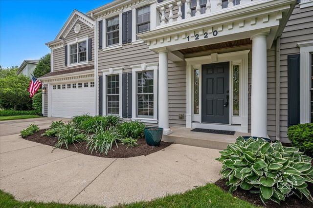 1220 Heatherton Drive, Naperville, IL 60563