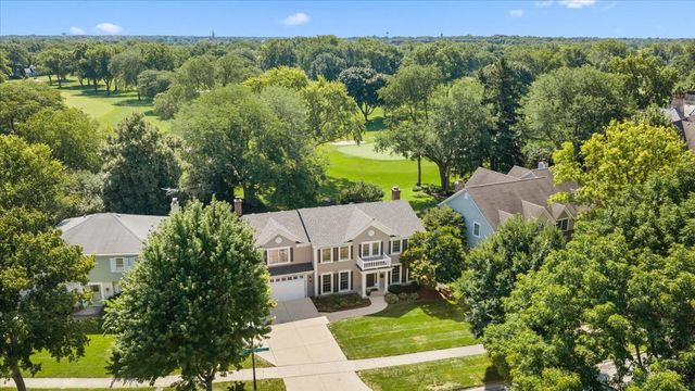 1220 Heatherton Drive, Naperville, IL 60563