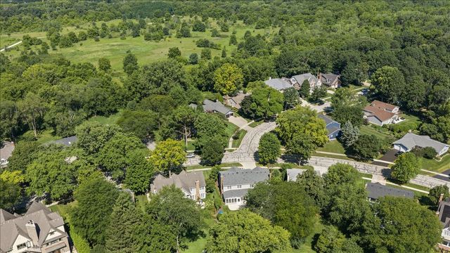 1220 Heatherton Drive, Naperville, IL 60563