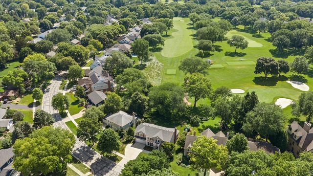 1220 Heatherton Drive, Naperville, IL 60563
