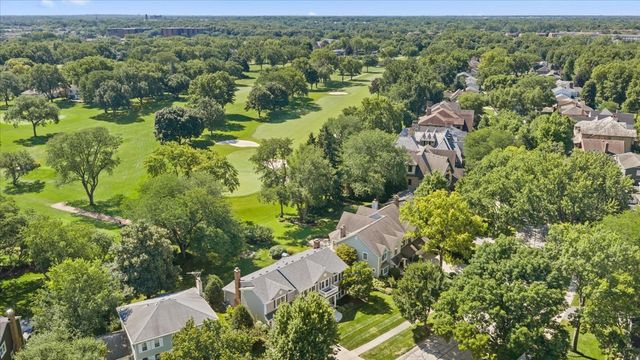 1220 Heatherton Drive, Naperville, IL 60563