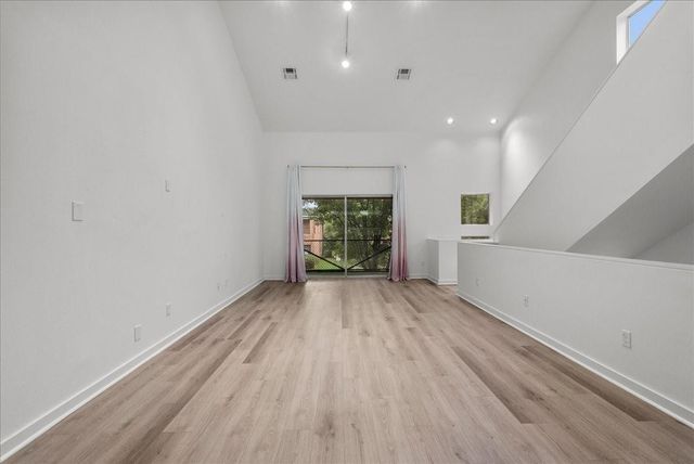 2453 Wentworth Street, Houston, TX 77004