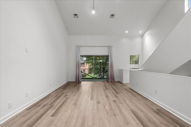 2453 Wentworth Street, Houston, TX 77004