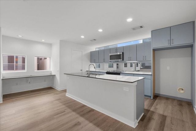 2453 Wentworth Street, Houston, TX 77004