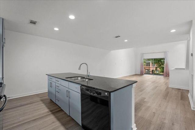 2453 Wentworth Street, Houston, TX 77004