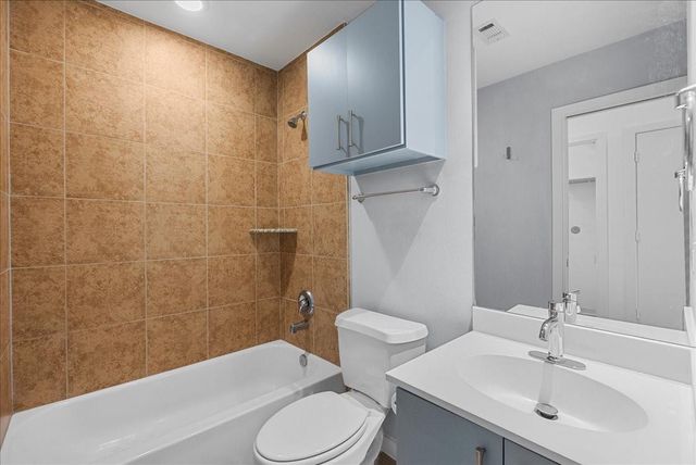 2453 Wentworth Street, Houston, TX 77004