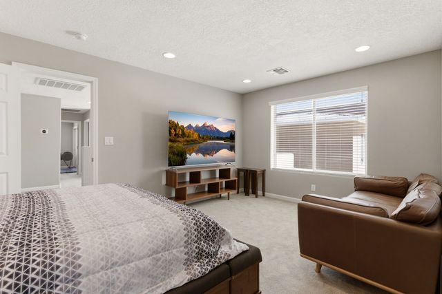 4642 Rail Runner, Santa Fe, NM 87507