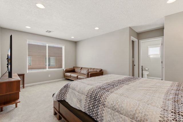 4642 Rail Runner, Santa Fe, NM 87507