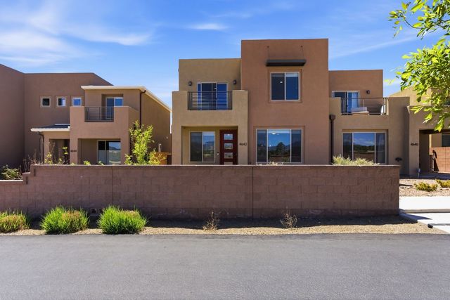 4642 Rail Runner, Santa Fe, NM 87507