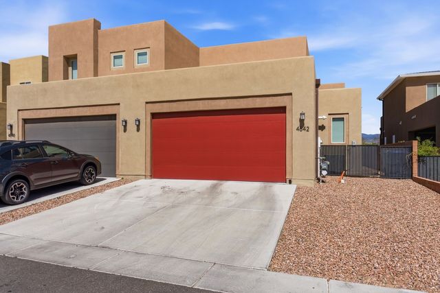 4642 Rail Runner, Santa Fe, NM 87507
