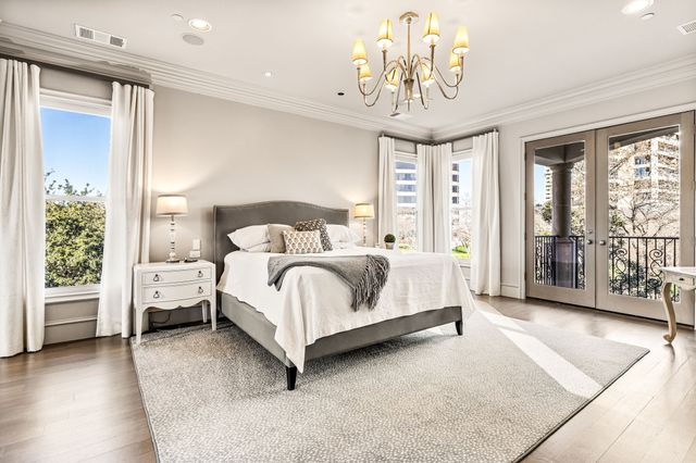 3520 Blackburn Street, Dallas, TX 75219