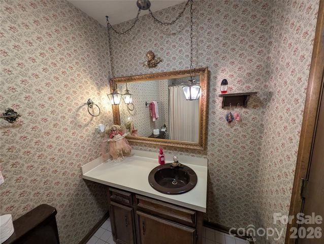 3065 Woodstream Drive, Valdese, NC 28690