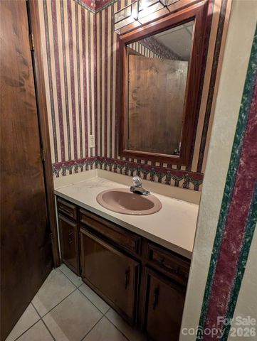 3065 Woodstream Drive, Valdese, NC 28690