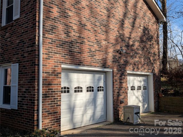 3065 Woodstream Drive, Valdese, NC 28690