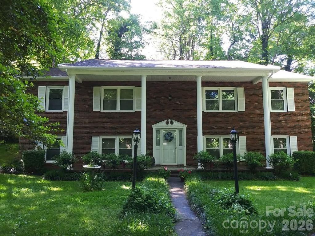 3065 Woodstream Drive, Valdese, NC 28690