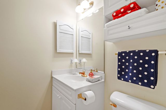 4185 Hibiscus Dr Apt 103, Little River, SC 29566