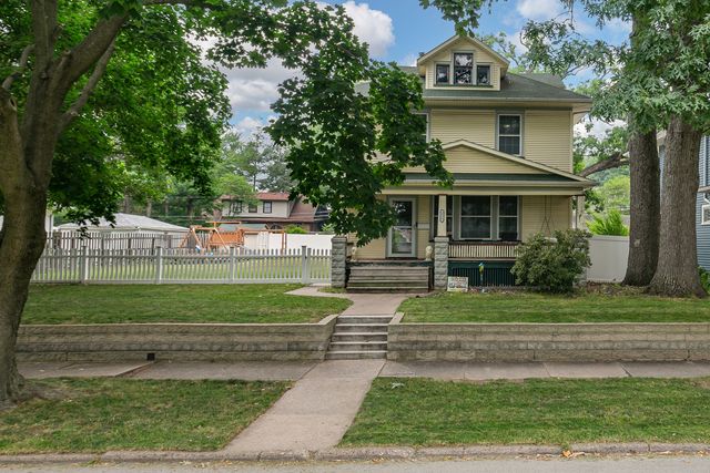 2515 20th Avenue, Rock Island, IL 61201