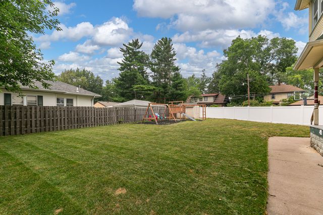 2515 20th Avenue, Rock Island, IL 61201