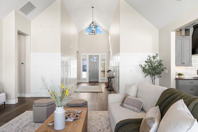 8368 W Sparks Lake Dr., Boise, ID 83714