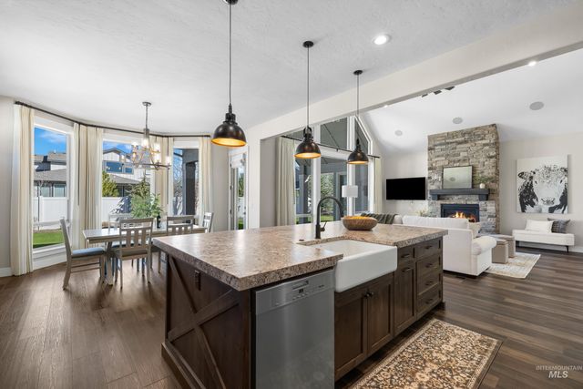 8368 W Sparks Lake Dr., Boise, ID 83714