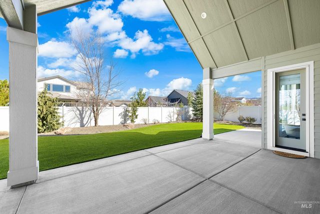 8368 W Sparks Lake Dr., Boise, ID 83714