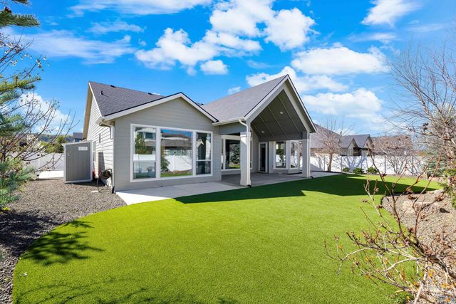 8368 W Sparks Lake Dr., Boise, ID 83714