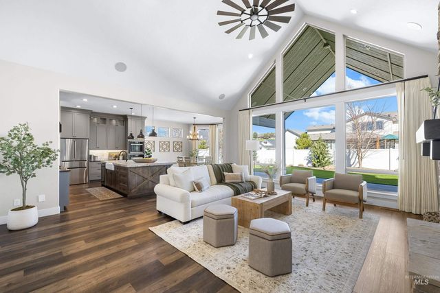 8368 W Sparks Lake Dr., Boise, ID 83714