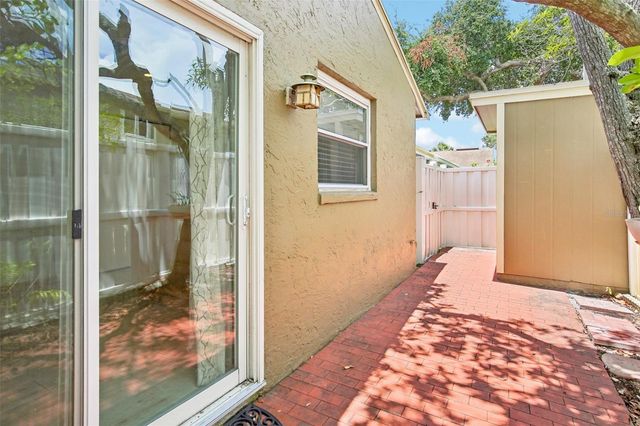 7602 CORTEZ COURT, Tampa, FL 33615